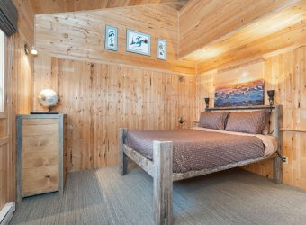 dymond-lake-ecolodge-guestroom-scott-zielke-1