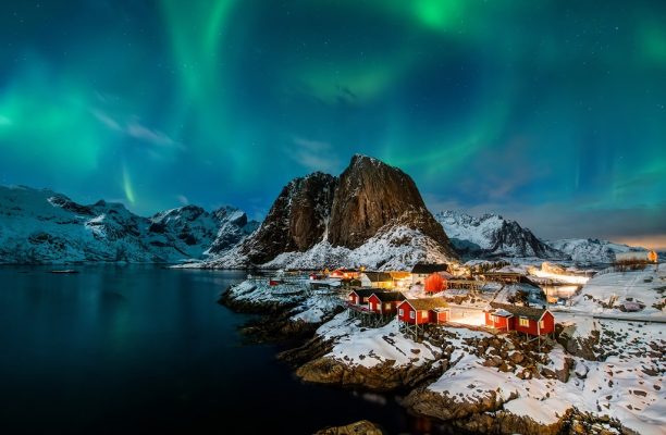 Noorderlicht, Hamnoy, Noorwegen - Shutterstock