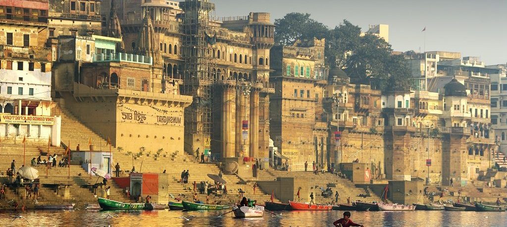 Rivier, Ganges, Varanasi, India - Shutterstock Varanasi, Rondreis tijgers en tempels