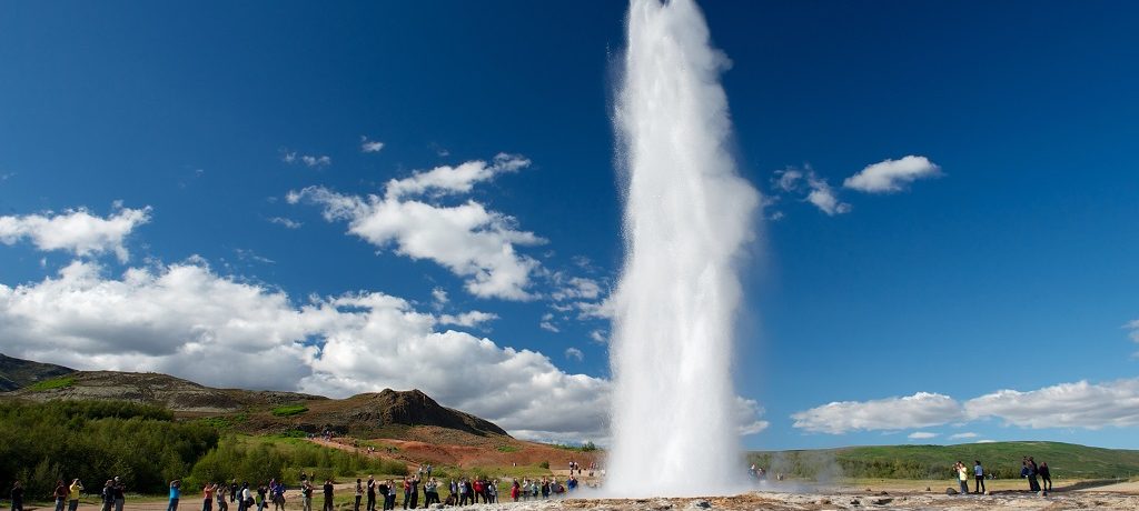 Geysir Strokkur, IJsland - Shutterstock