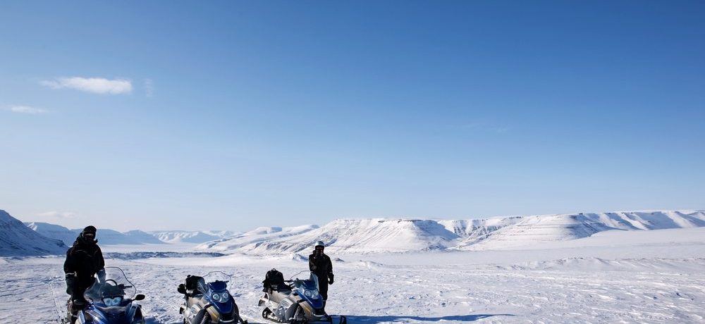 Sneeuwscootersafari, Svalbard, Spitsbergen, Noorwegen- Shutterstock