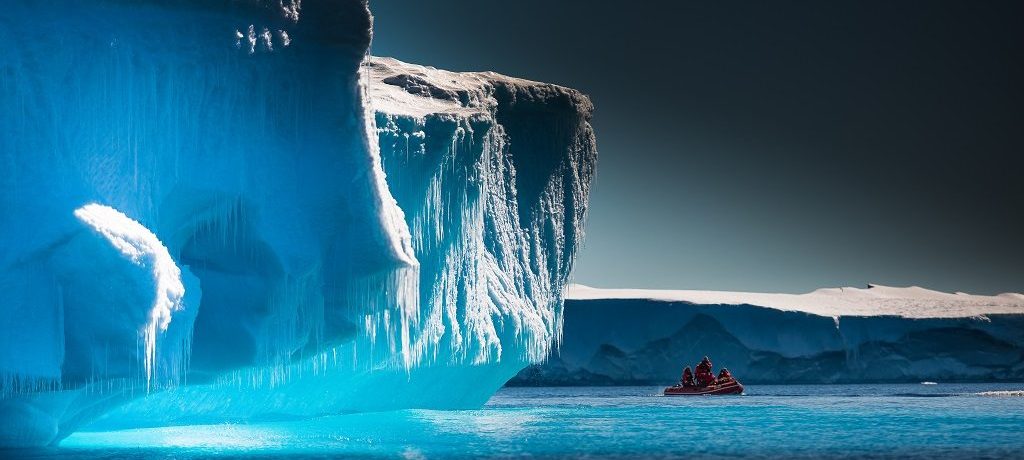 Zodiak, Antarctische Schiereiland, Antarctica - Shutterstock Antarctische Schiereiland, Antarcitca, Ultieme Antarctica cruise